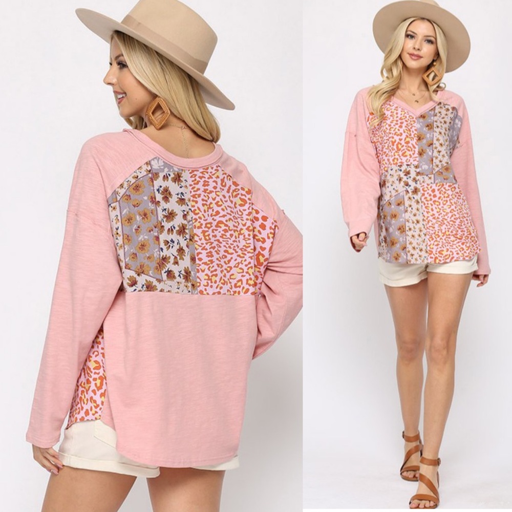 ❤️LAST 2! V Neck Cotton Patch Mix Print Relaxed Fit Top! - Picture 2 of 6
